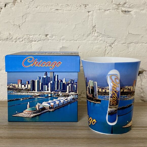 Chicago IL Mug The Postcard Factory (PCF) Bright Art Graphics Wrap Around Design - Picture 3 of 11